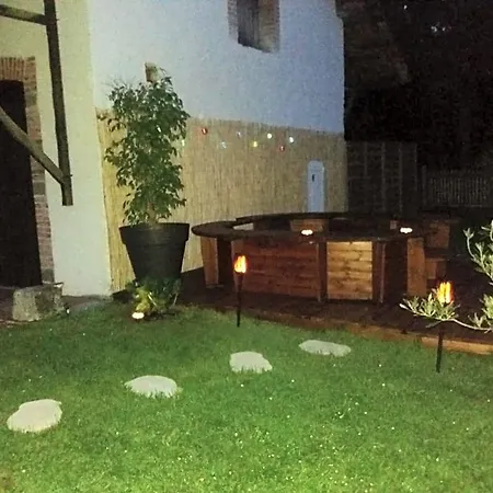 Les Eygletieres Bed & Breakfast Bourriot-Bergonce
